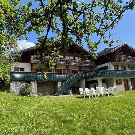 La Ferme Du Chateau Abondance Екстериор снимка