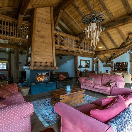 La Ferme Du Chateau Abondance Екстериор снимка