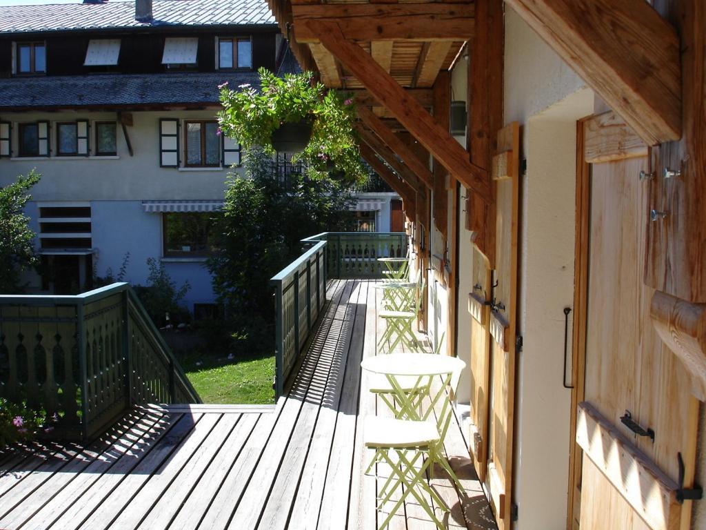 La Ferme Du Chateau Abondance Стая снимка