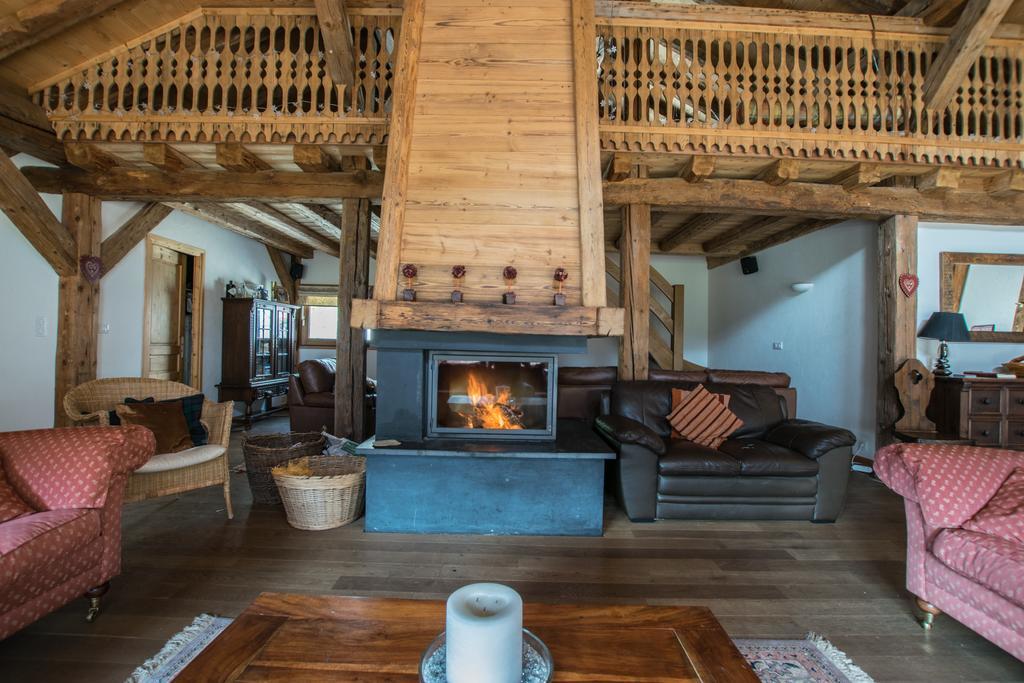 La Ferme Du Chateau Abondance Екстериор снимка
